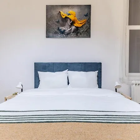 Flat Near Taksim Square In Beyoglu * Isztambul